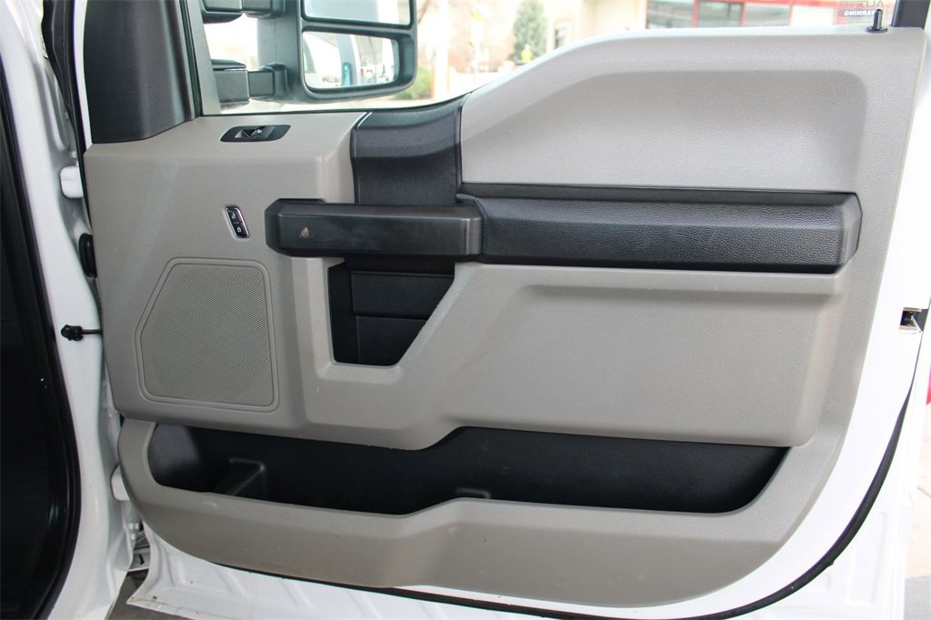 Used 2020 Ford F350 XL w/ Power Equipment Group image 34