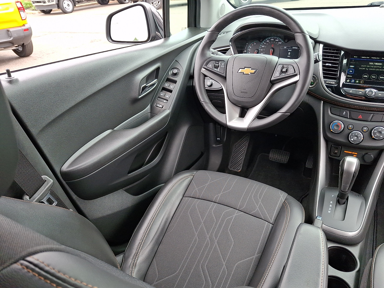 Used 2019 Chevrolet Trax LT w/ LT Convenience Package AWD/4WD image 13