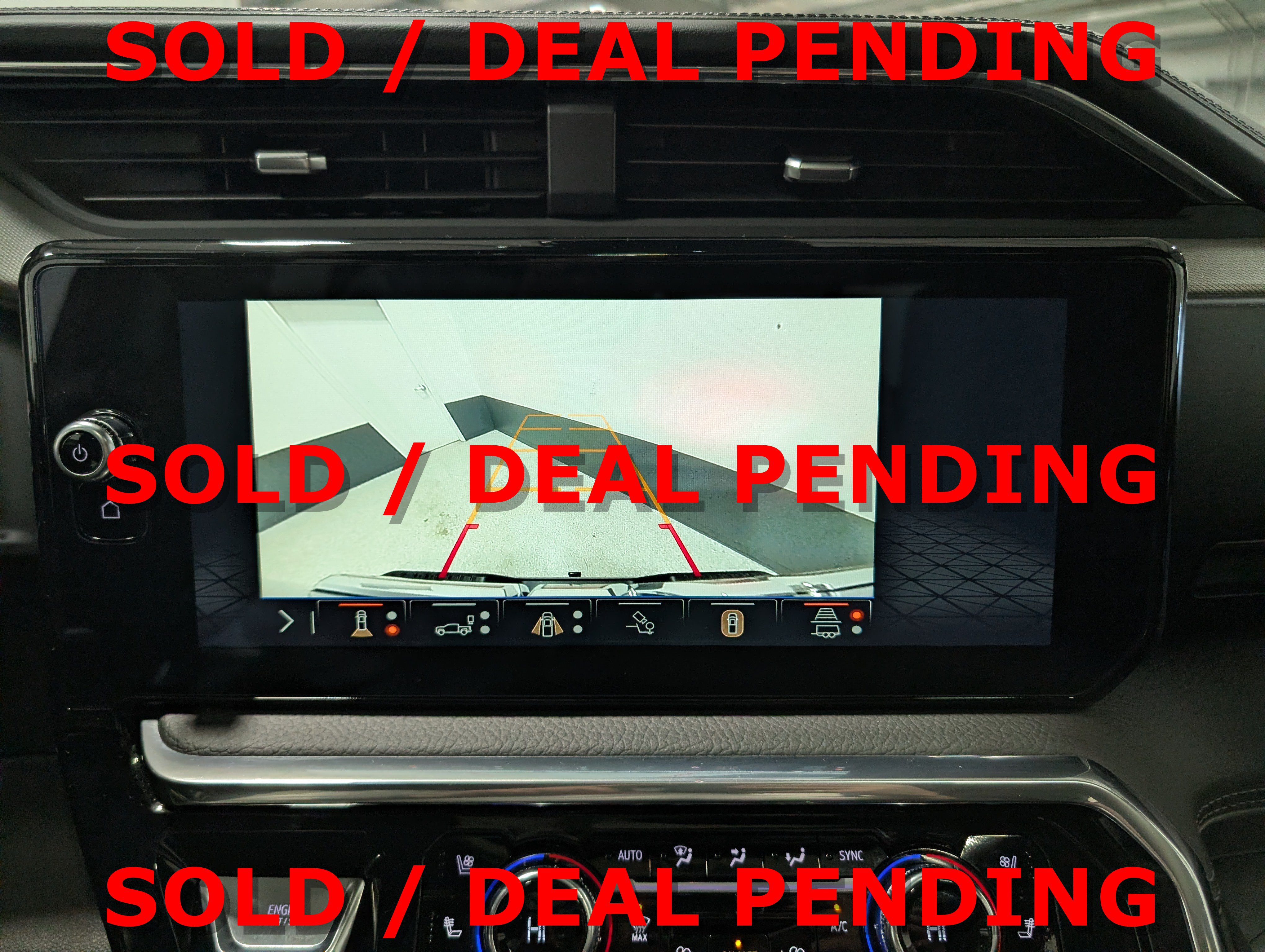 Used 2025 GMC Sierra 1500 Denali w/ Denali Reserve Package AWD/4WD image 29