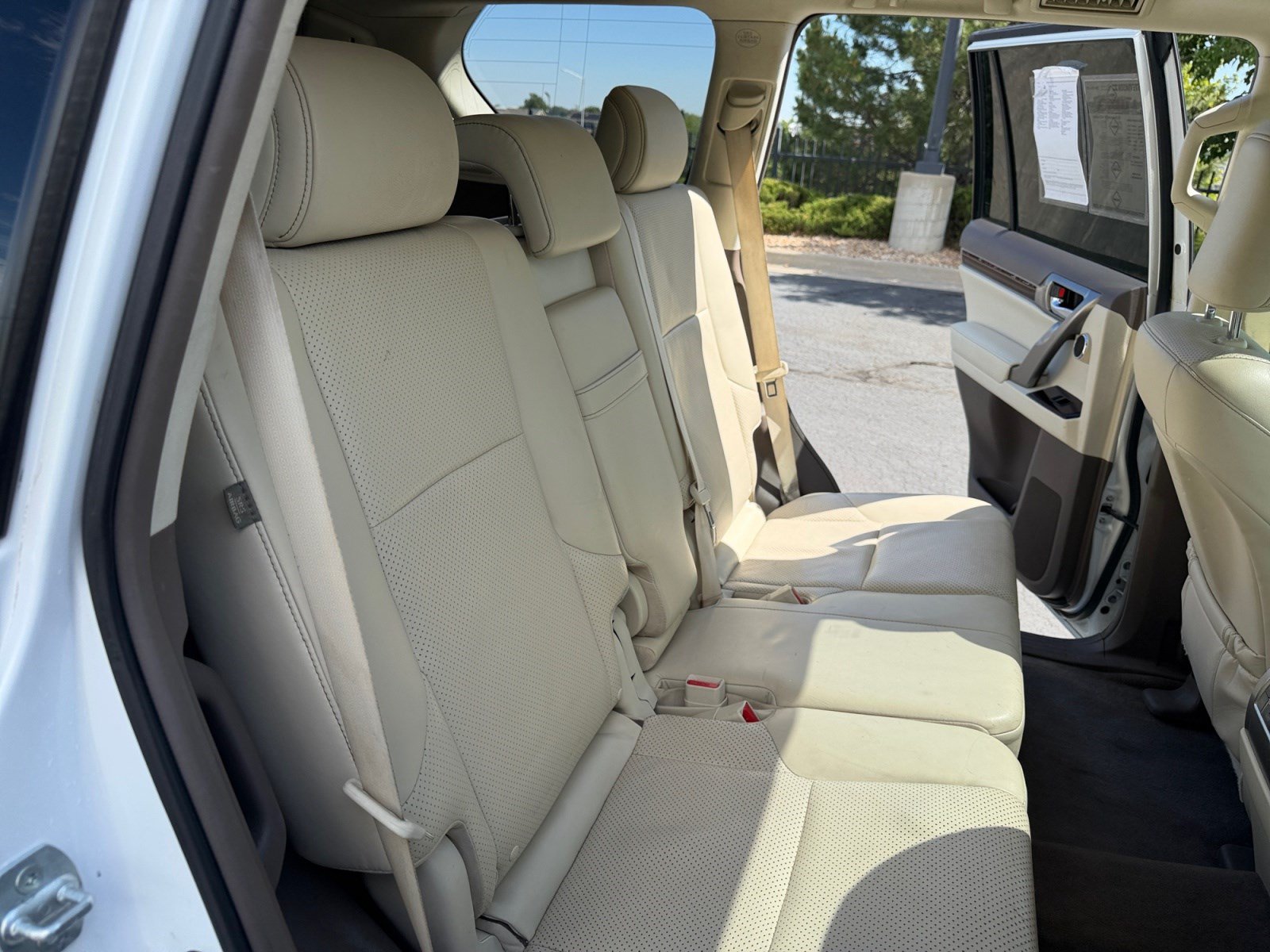 Used 2016 Lexus GX 460 Luxury w/ Preferred Accessory Package AWD/4WD image 18