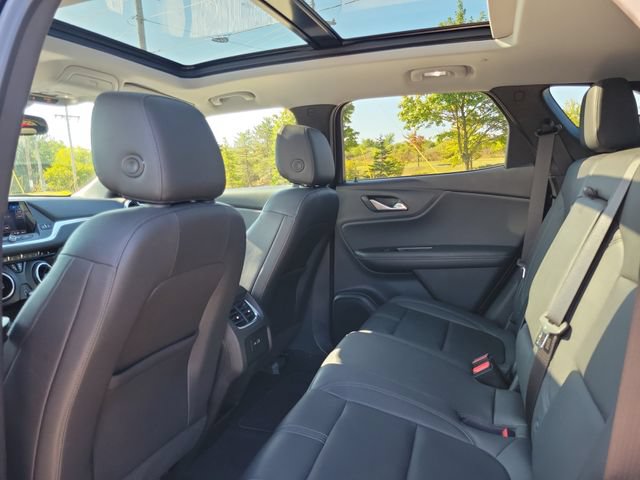 Used 2022 Chevrolet Blazer LT w/ Midnight/Sport Edition AWD/4WD image 9