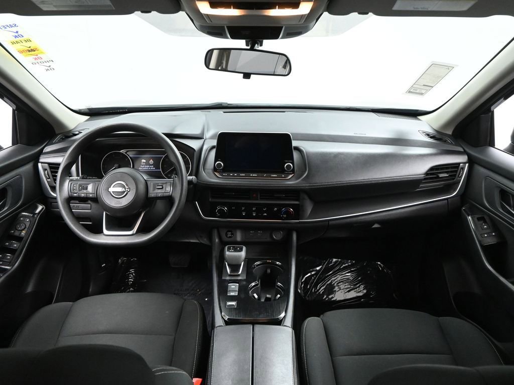 Used 2024 Nissan Rogue S image 15