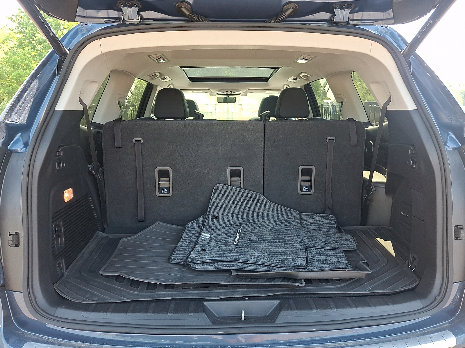 Certified 2022 Subaru Ascent Touring AWD/4WD image 30