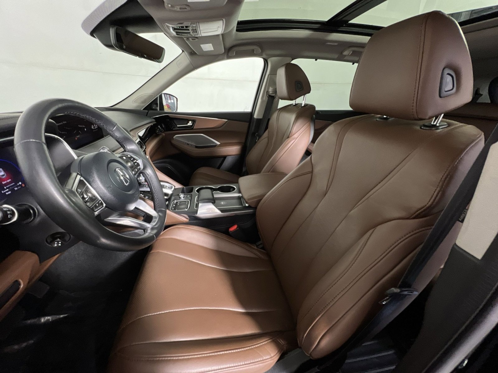 Used 2023 Acura MDX SH-AWD w/ Technology Package image 13