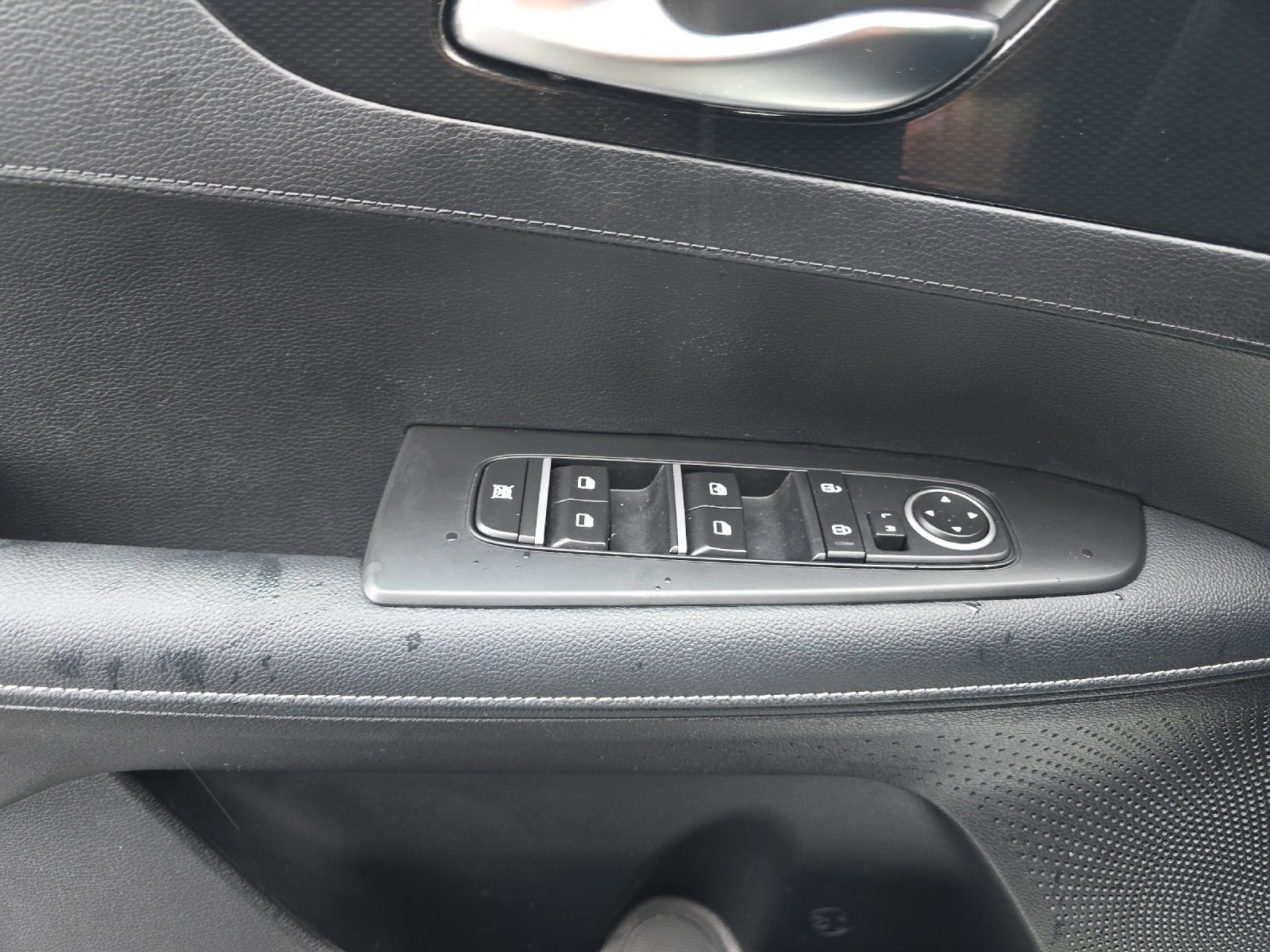 Used 2024 Kia Forte GT-Line image 10