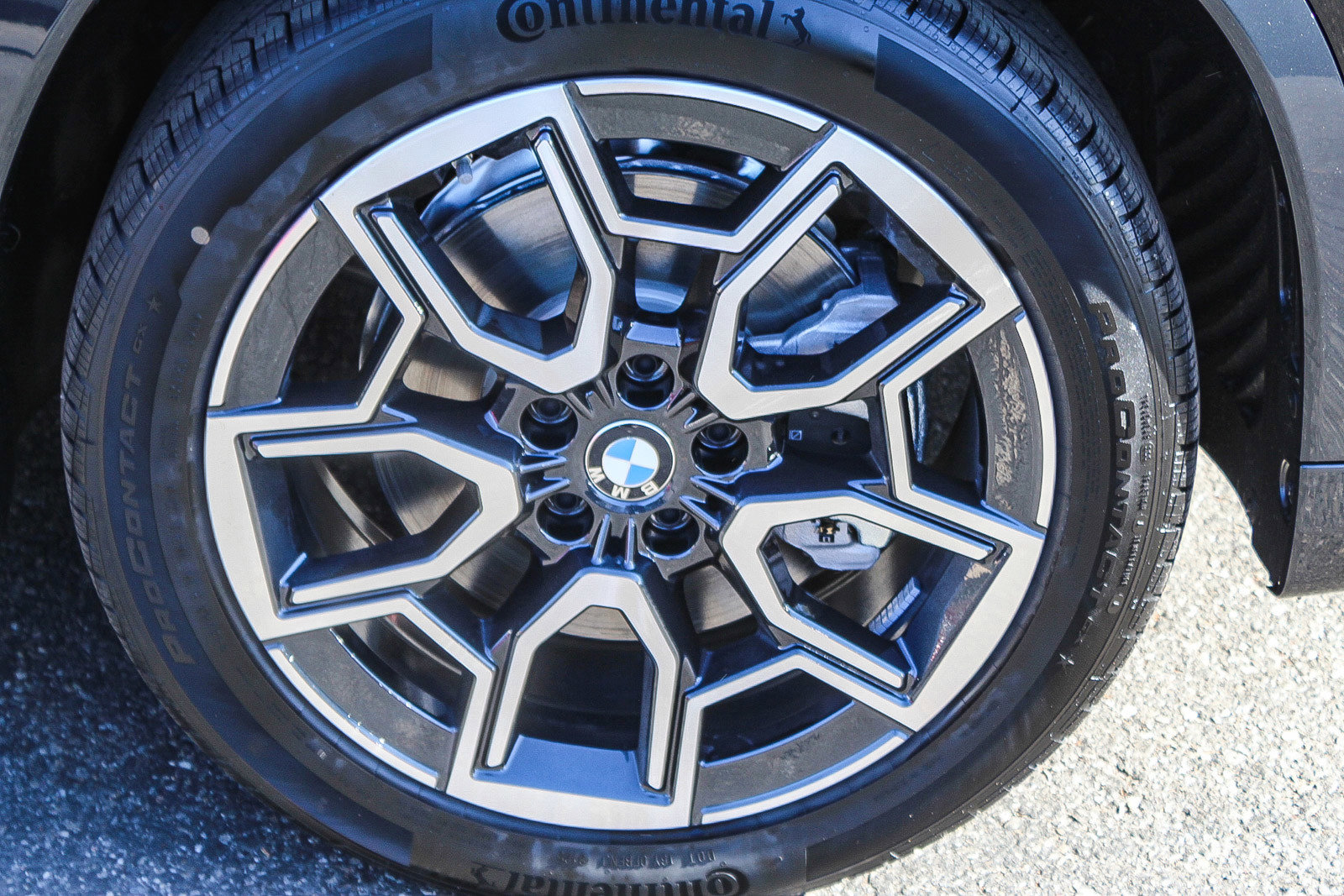 New 2026 BMW X1 xDrive28i w/ Convenience Package image 10