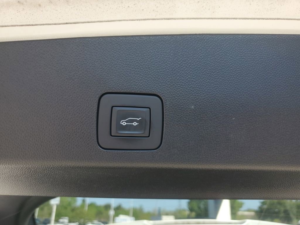 Used 2023 Buick Encore GX Essence w/ Advanced Technology Package image 17