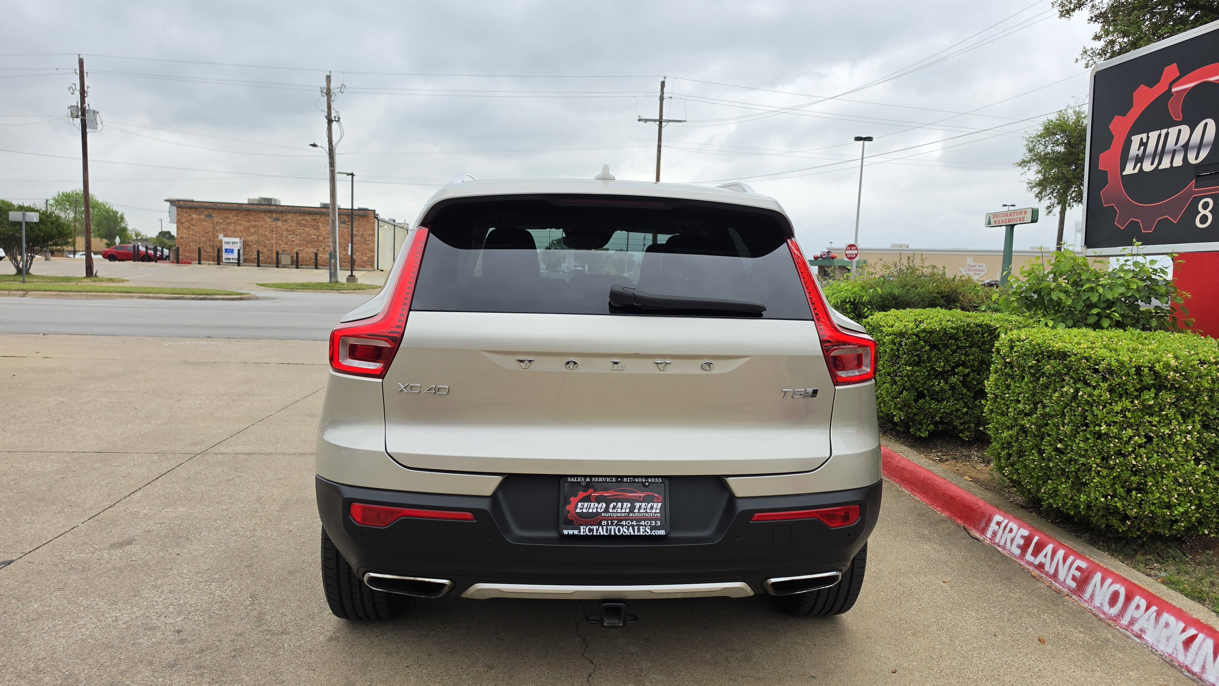 Used 2019 Volvo XC40 T5 Inscription AWD/4WD image 4