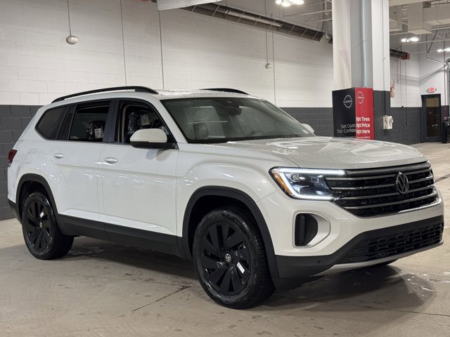 New 2026 Volkswagen Atlas SE image 2
