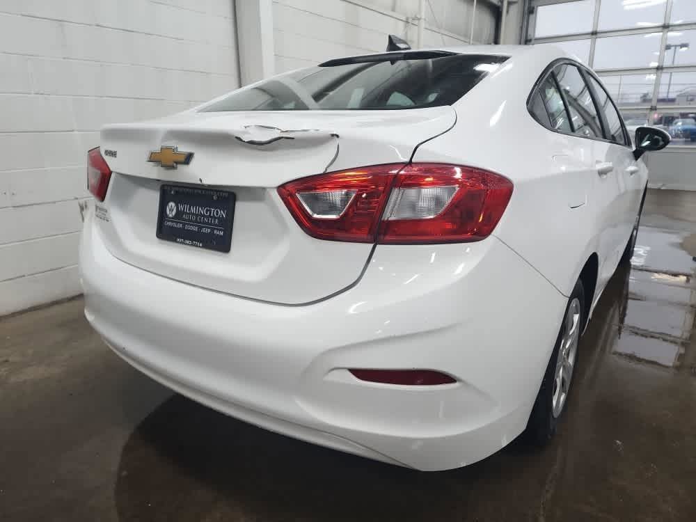 Used 2017 Chevrolet Cruze LS w/ LS Fleet Convenience Package image 3