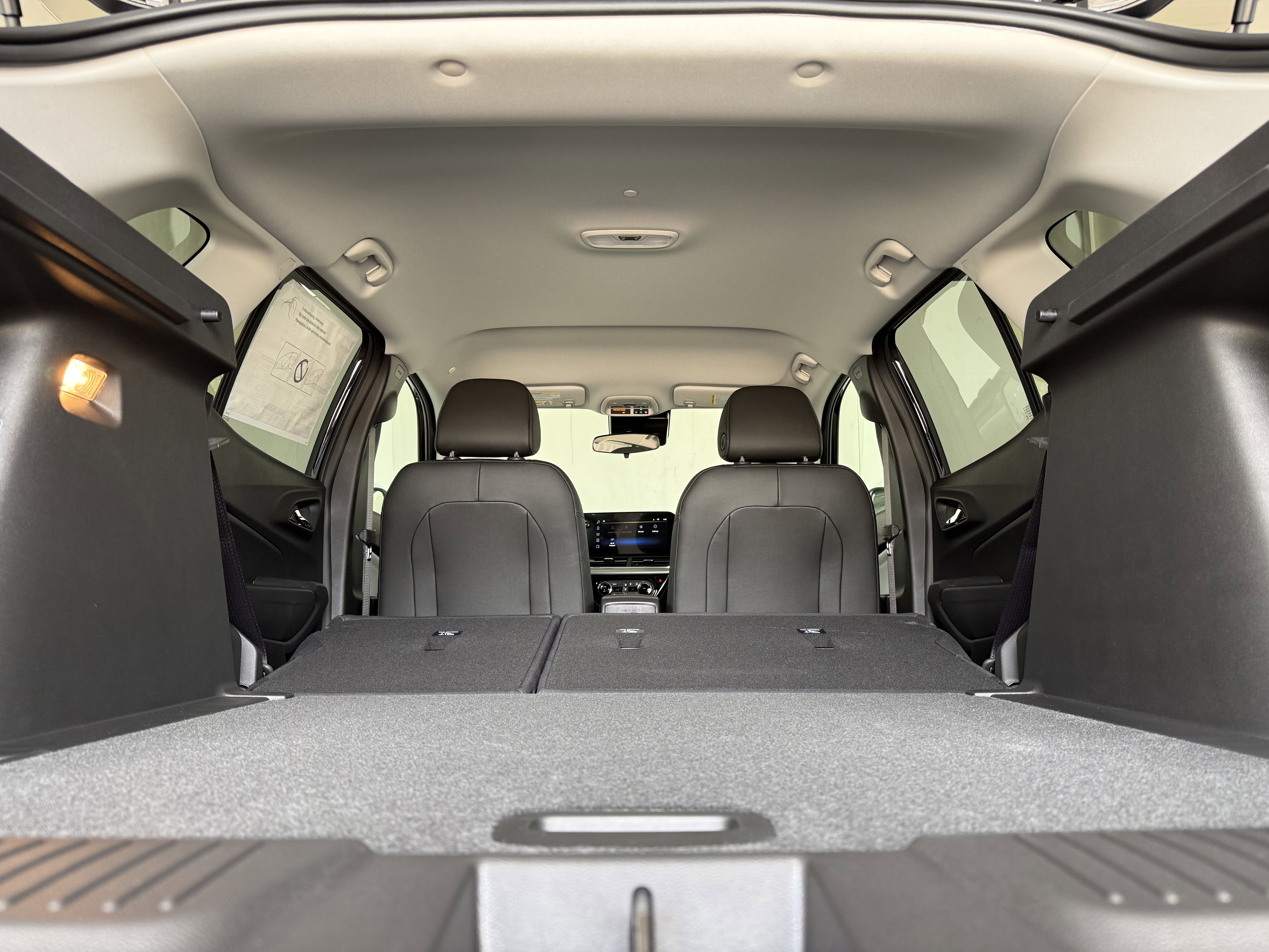 New 2026 Chevrolet Trax LT w/ LT Convenience Package image 43