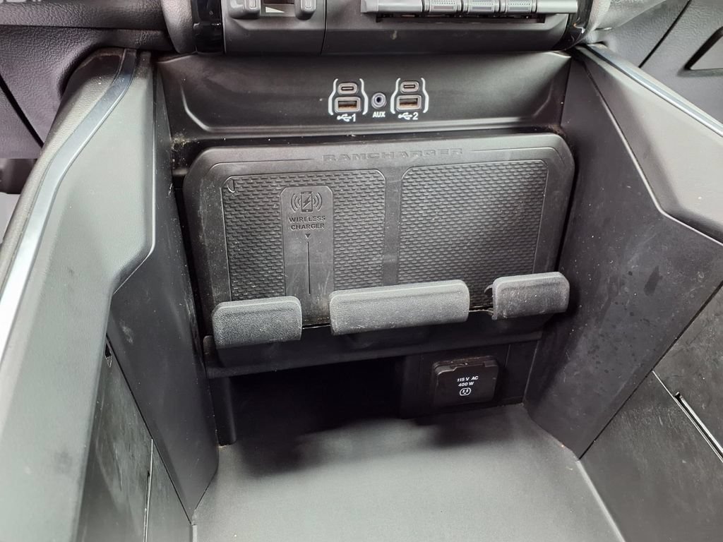 Certified 2025 RAM 1500 Big Horn AWD/4WD image 10