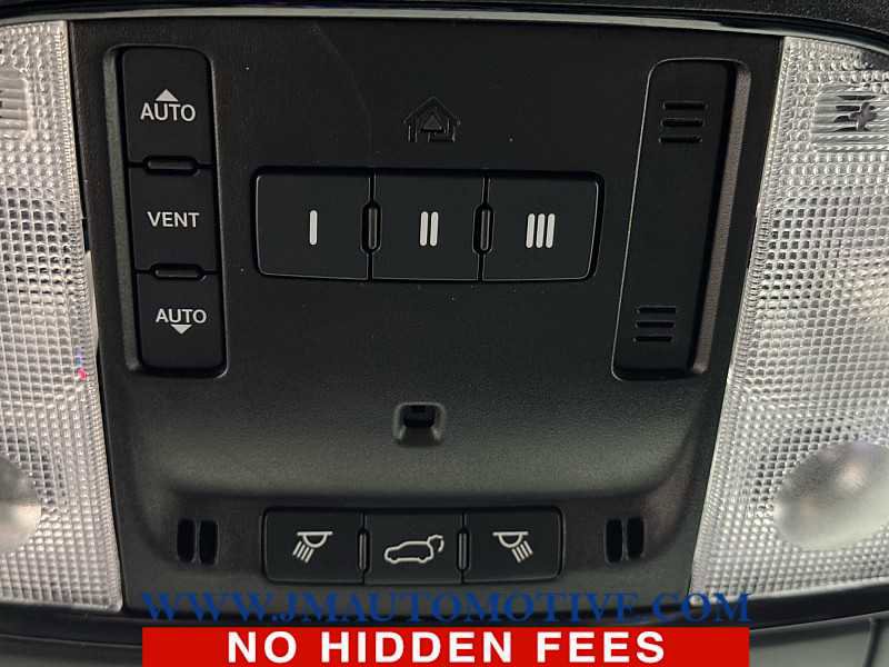 Used 2022 Dodge Durango R/T w/ Trailer Tow Group IV image 39