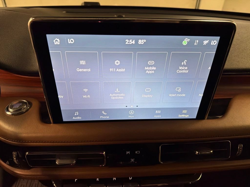 Certified 2023 Lincoln Aviator Reserve w/ Equipment Group 201A AWD/4WD image 10