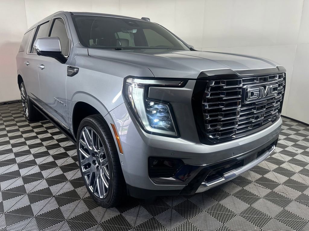 Used 2025 GMC Yukon XL Denali Ultimate image 7