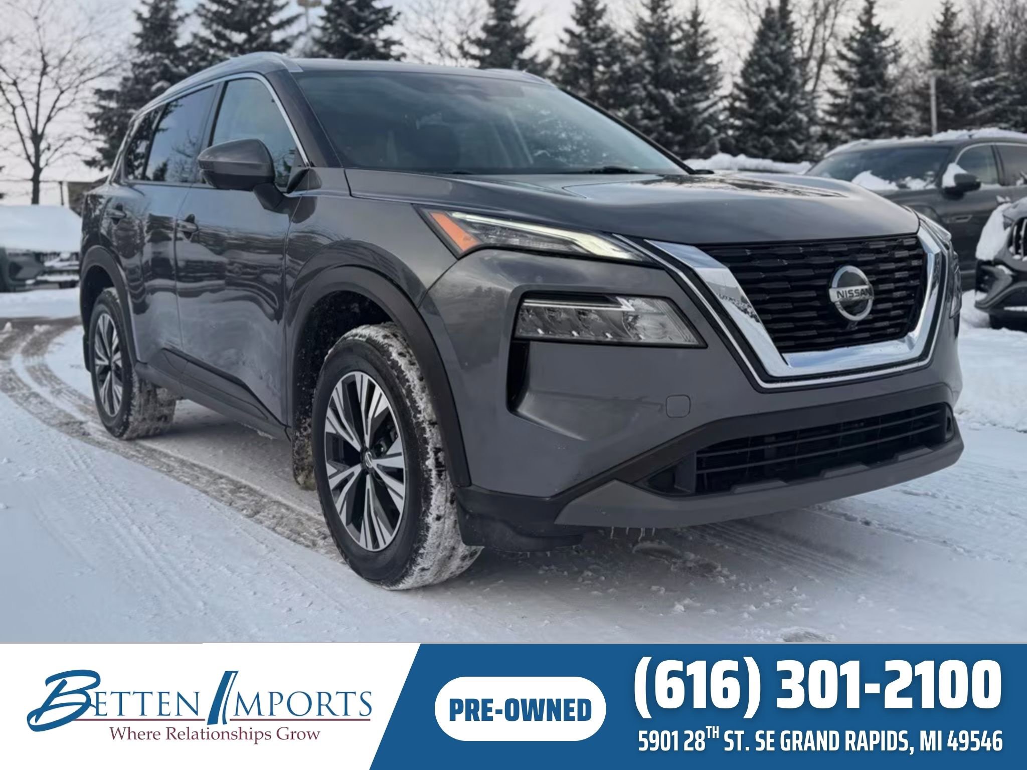 Used 2021 Nissan Rogue SV w/ Premium Package image 1