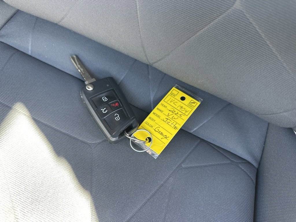 Used 2025 Volkswagen Jetta Sport image 30