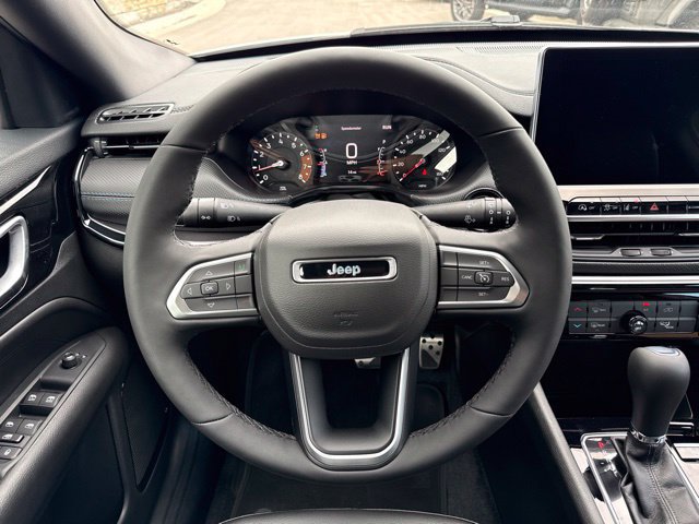 New 2026 Jeep Compass Latitude AWD/4WD image 18