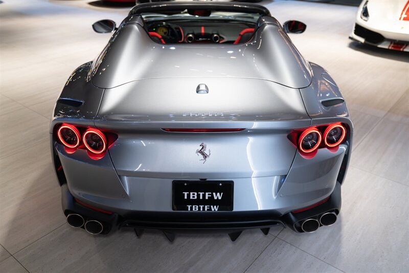Used 2023 Ferrari 812 GTS RWD image 29