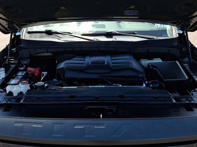 Used 2021 Nissan Titan PRO-4X w/ Pro-4x Convenience Package AWD/4WD image 31