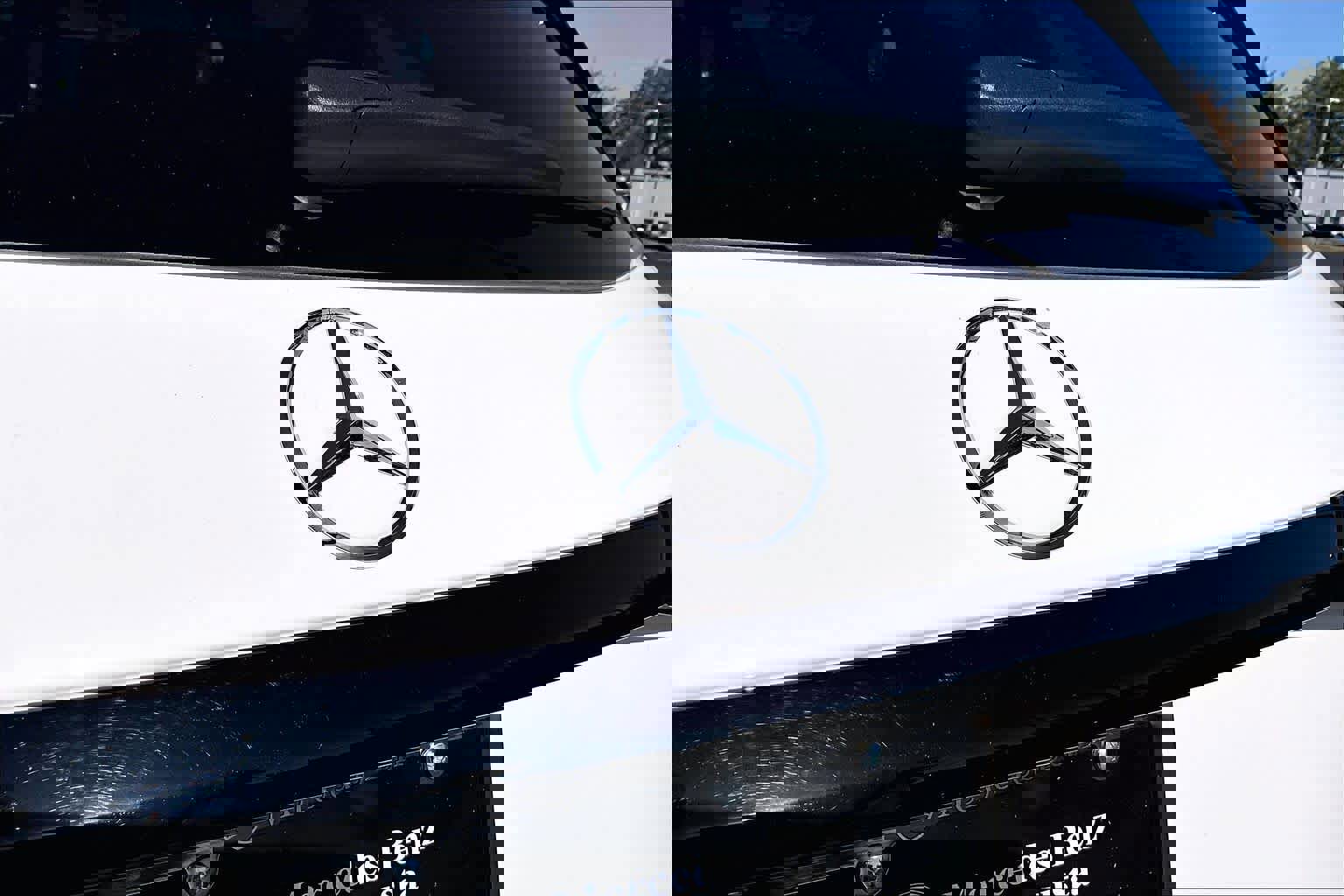 Certified 2025 Mercedes-Benz GLC 300 4MATIC image 30