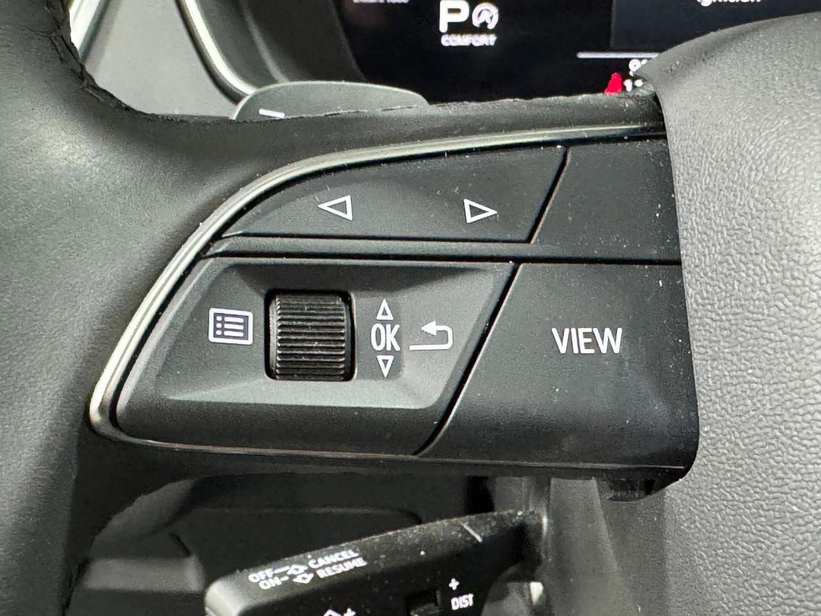 Certified 2025 Audi Q5 2.0T Premium w/ Convenience Plus Package image 32