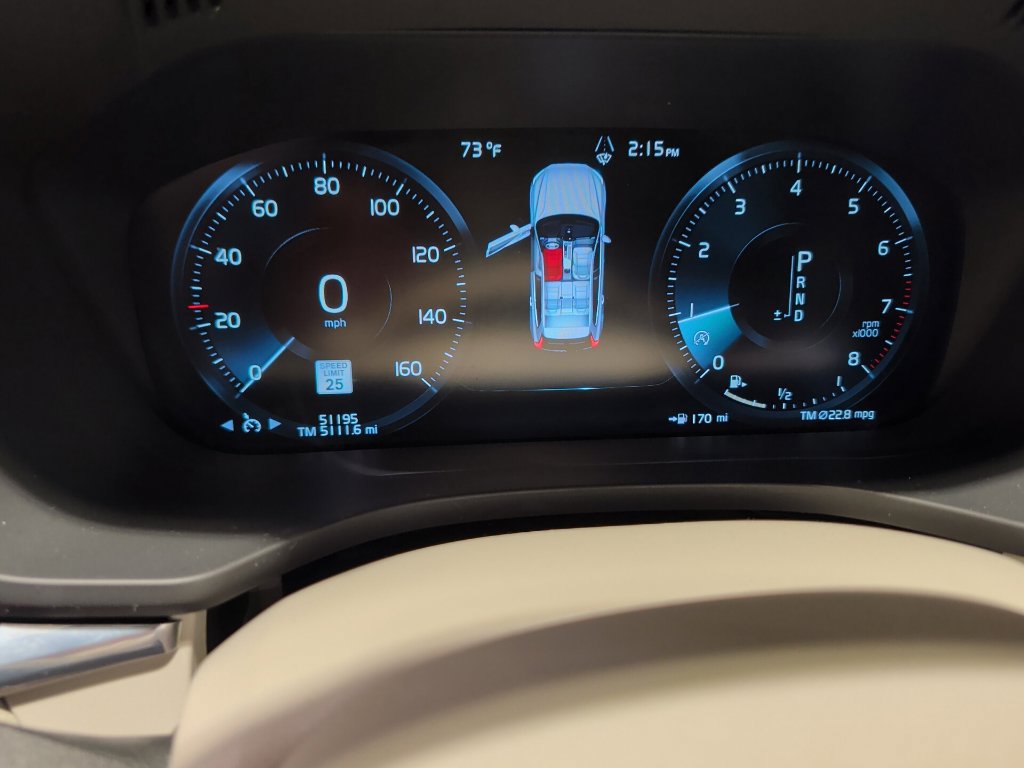 Used 2020 Volvo XC60 T5 Momentum AWD/4WD image 4