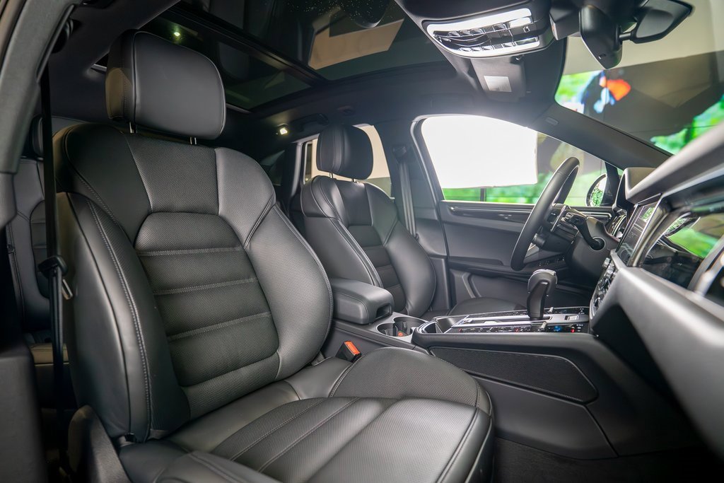 New 2026 Porsche Macan image 19