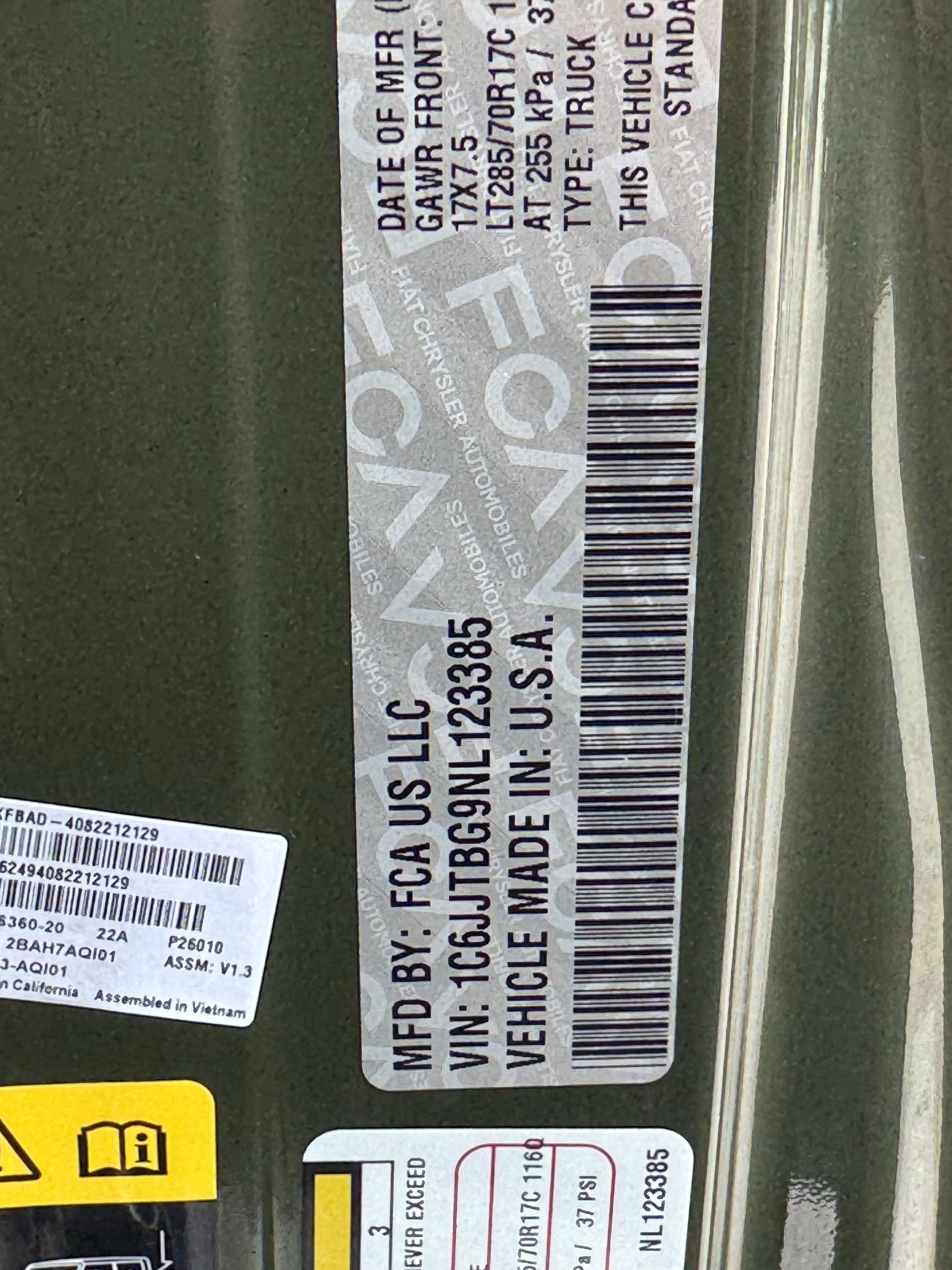 Used 2022 Jeep Gladiator Rubicon AWD/4WD image 32