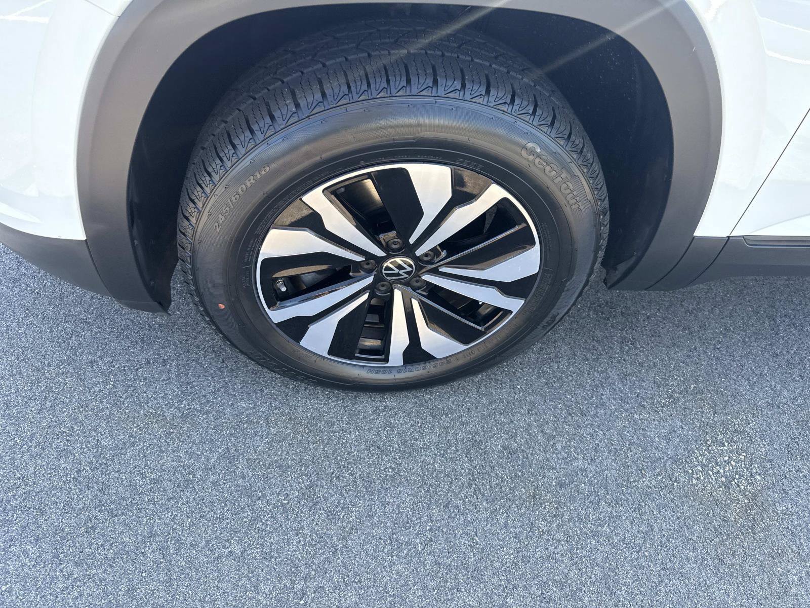 Certified 2024 Volkswagen Atlas SE AWD/4WD image 12