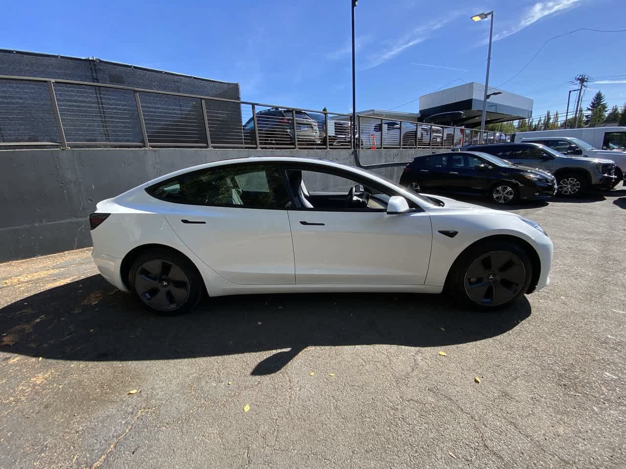 Used 2023 Tesla Model 3 Standard Range RWD image 7