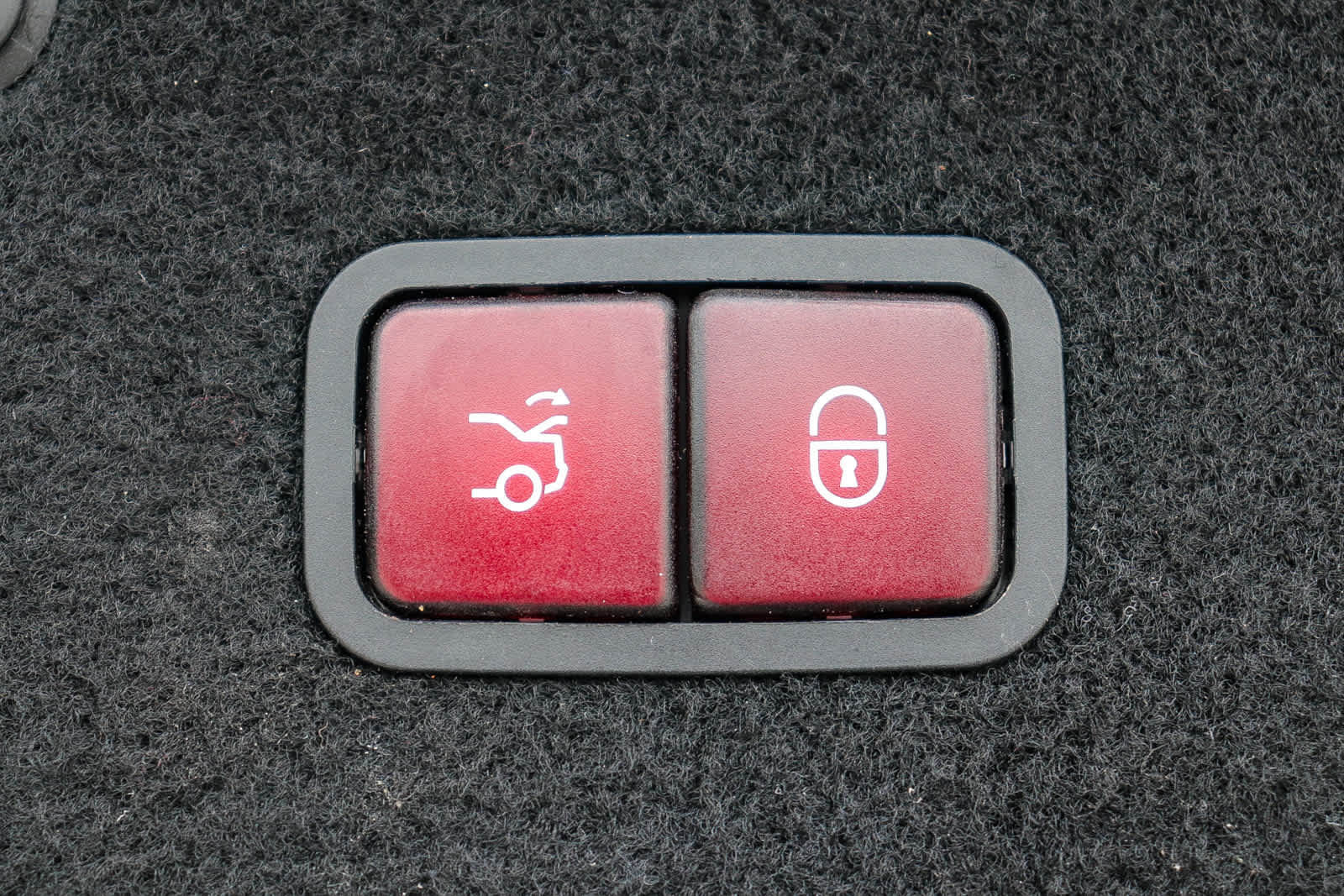 Used 2018 Mercedes-Benz S 560 Sedan image 37