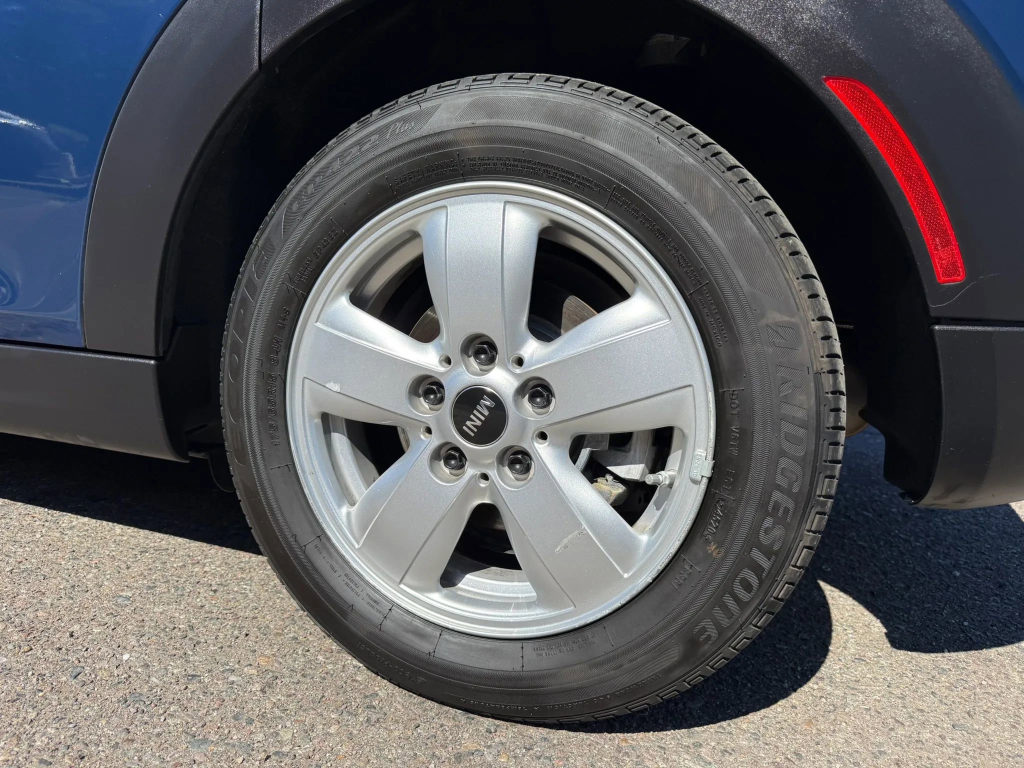 Used 2015 MINI Cooper 4-Door Hardtop image 47