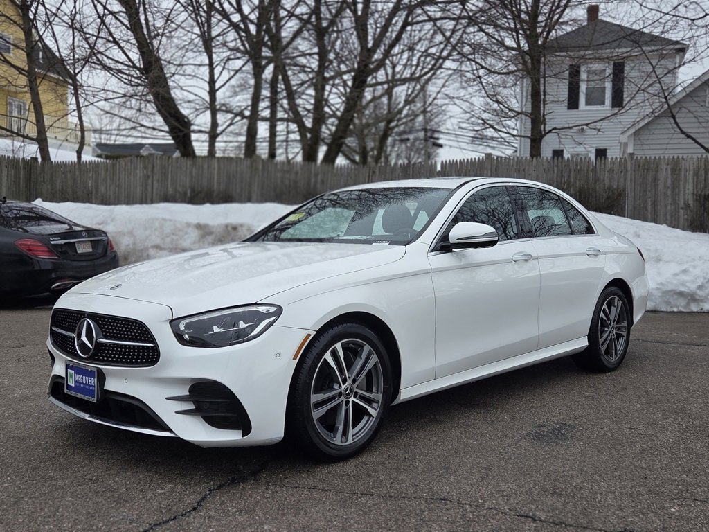 Used 2022 Mercedes-Benz E 350 4MATIC Sedan image 2
