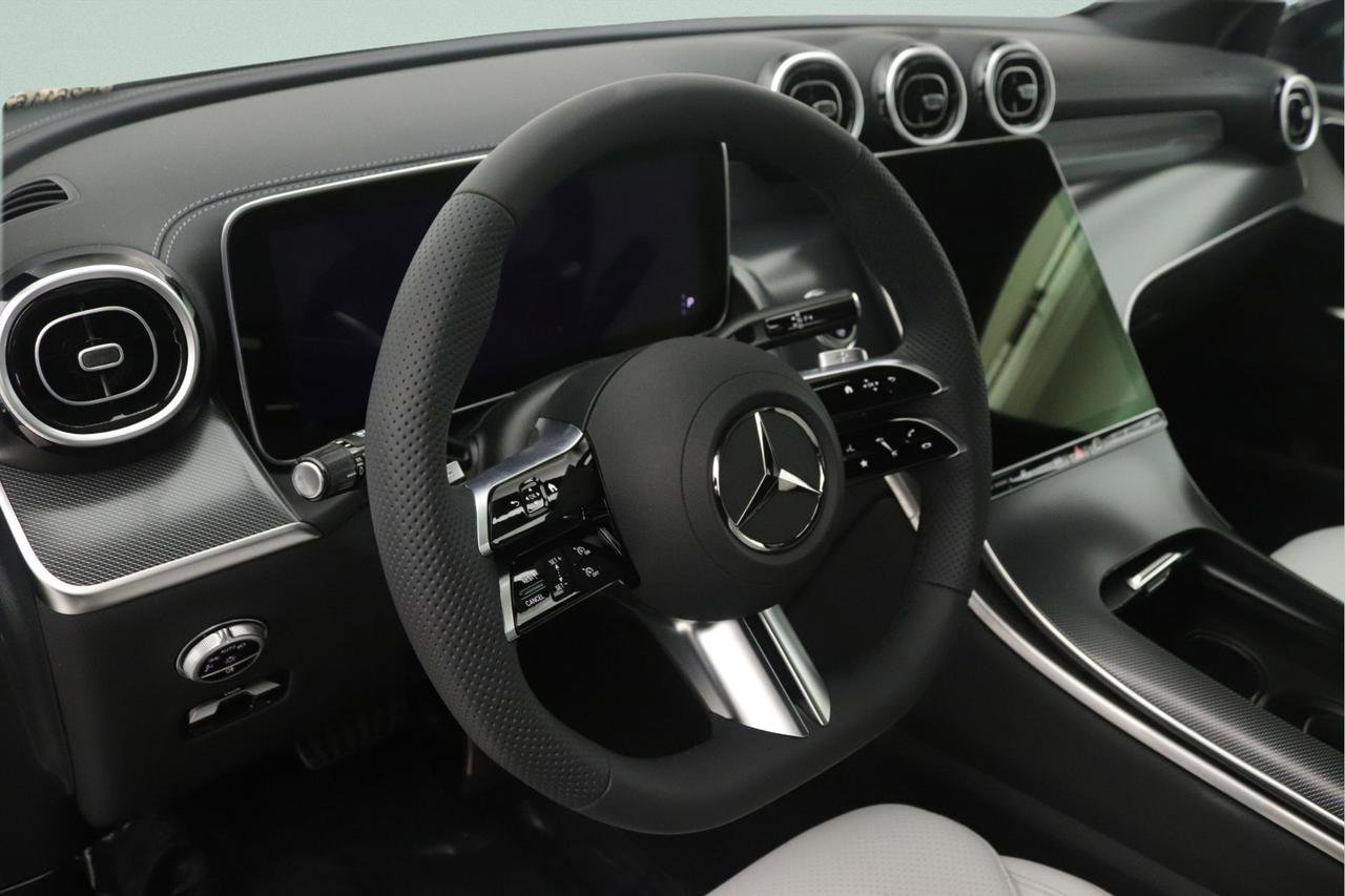 New 2026 Mercedes-Benz GLC 300 image 4