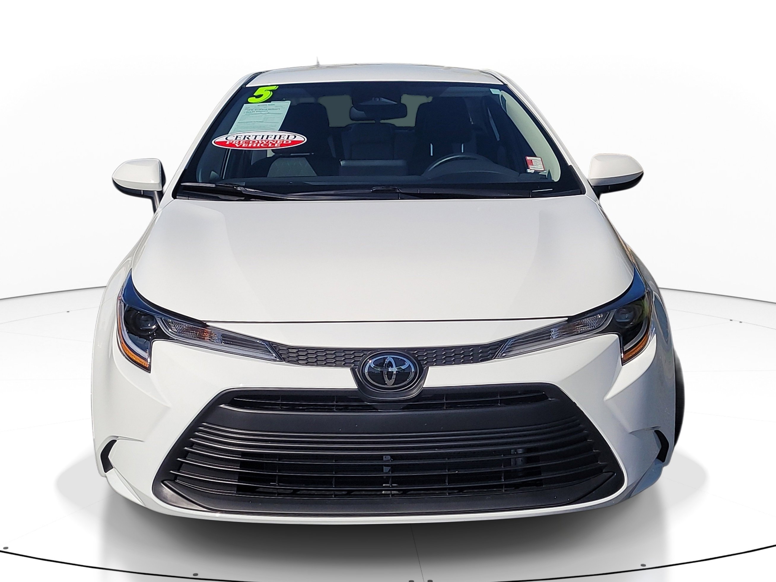 Used 2025 Toyota Corolla LE FWD image 2