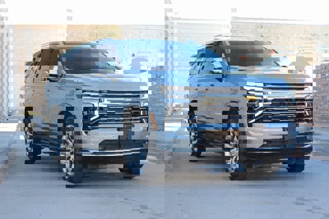 Used 2025 Chevrolet Tahoe Premier image 2