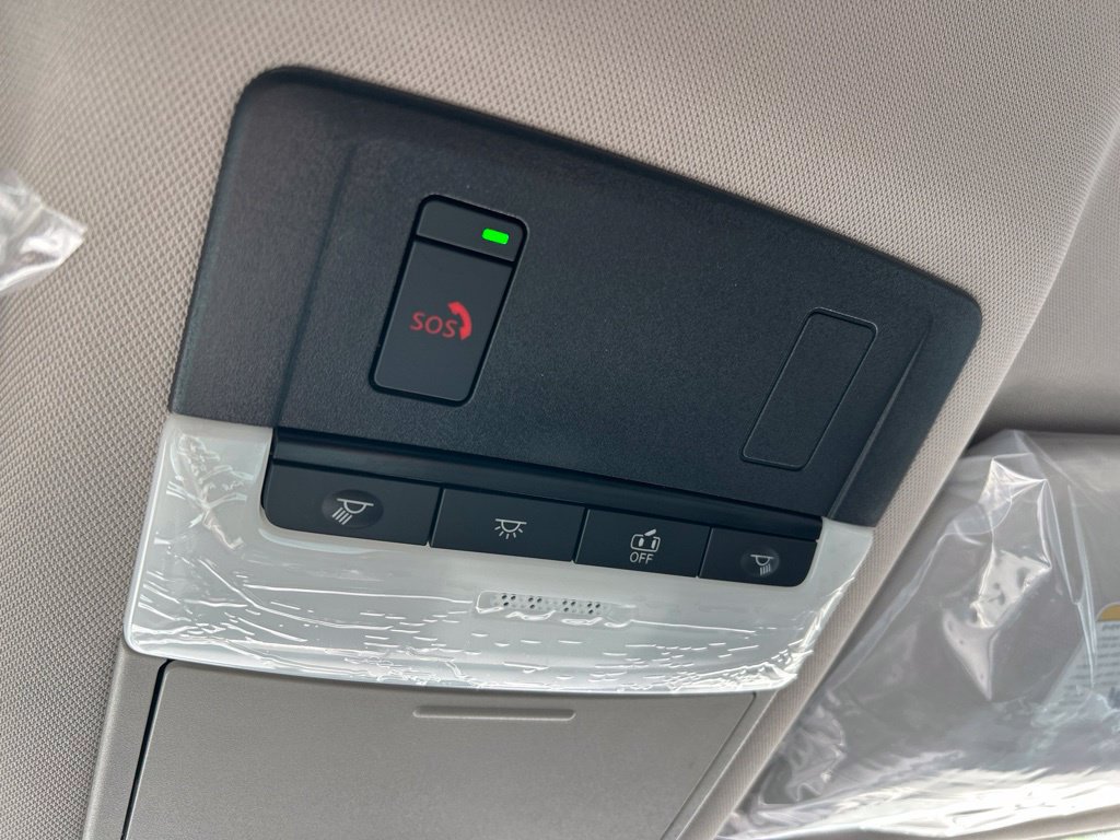 Used 2026 Nissan Rogue SV FWD image 38