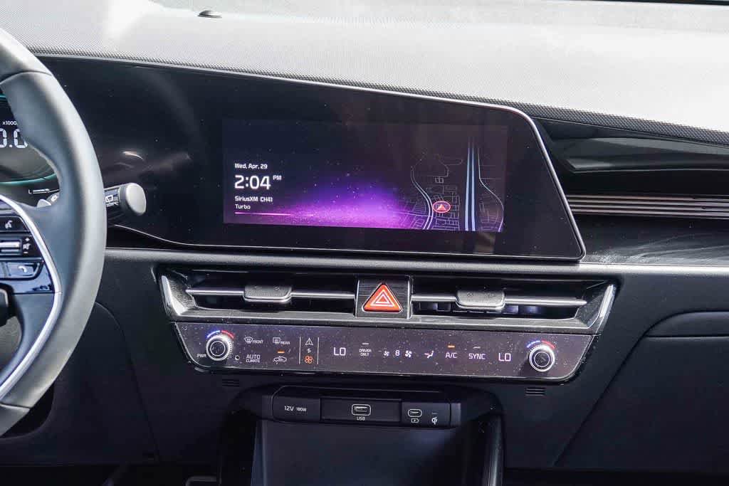 Certified 2023 Kia Niro EX Touring FWD image 12