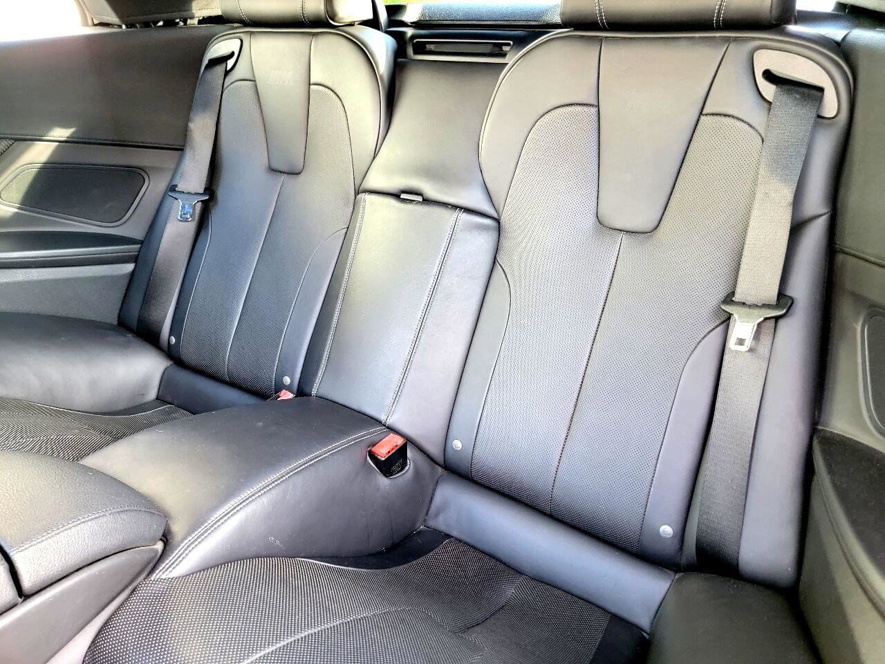 Used 2015 BMW M6 Convertible image 33