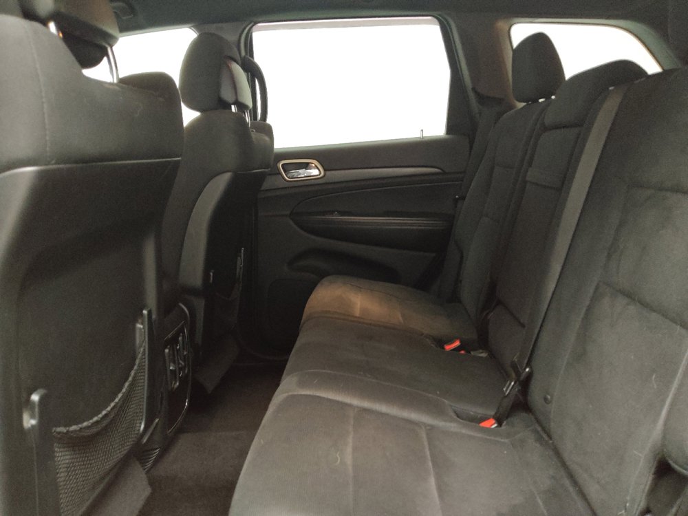 Used 2016 Jeep Grand Cherokee Laredo w/ Quick Order Package 23E image 18