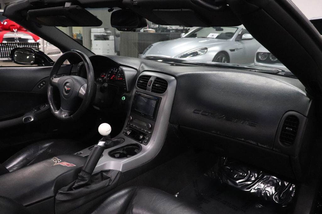 Used 2006 Chevrolet Corvette Convertible w/ Preferred Equipment Group image 17