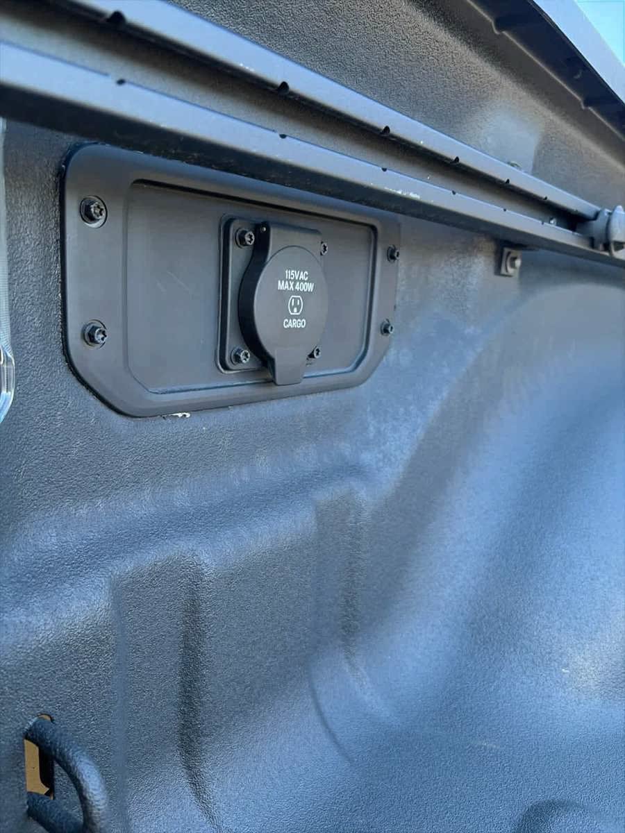 Used 2025 RAM 1500 Tradesman w/ Night Edition AWD/4WD image 35