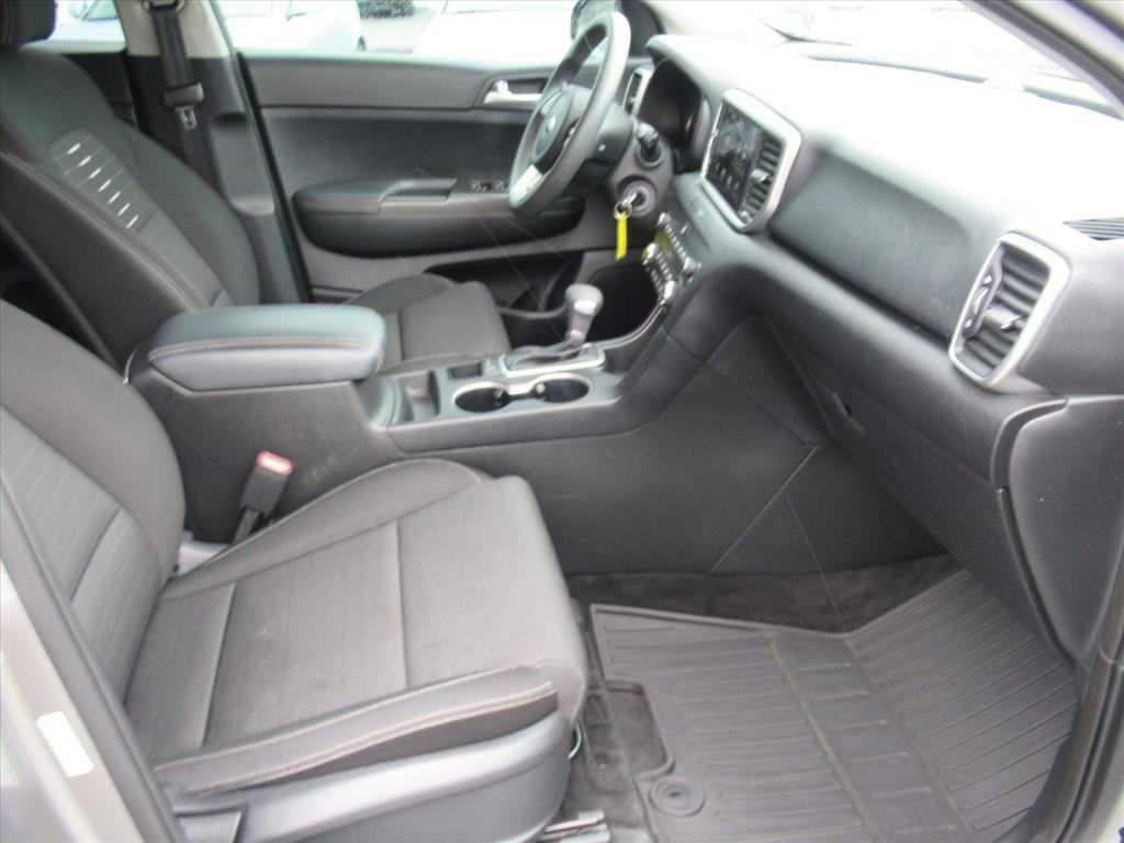 Used 2020 Kia Sportage LX w/ LX Popular Package image 8