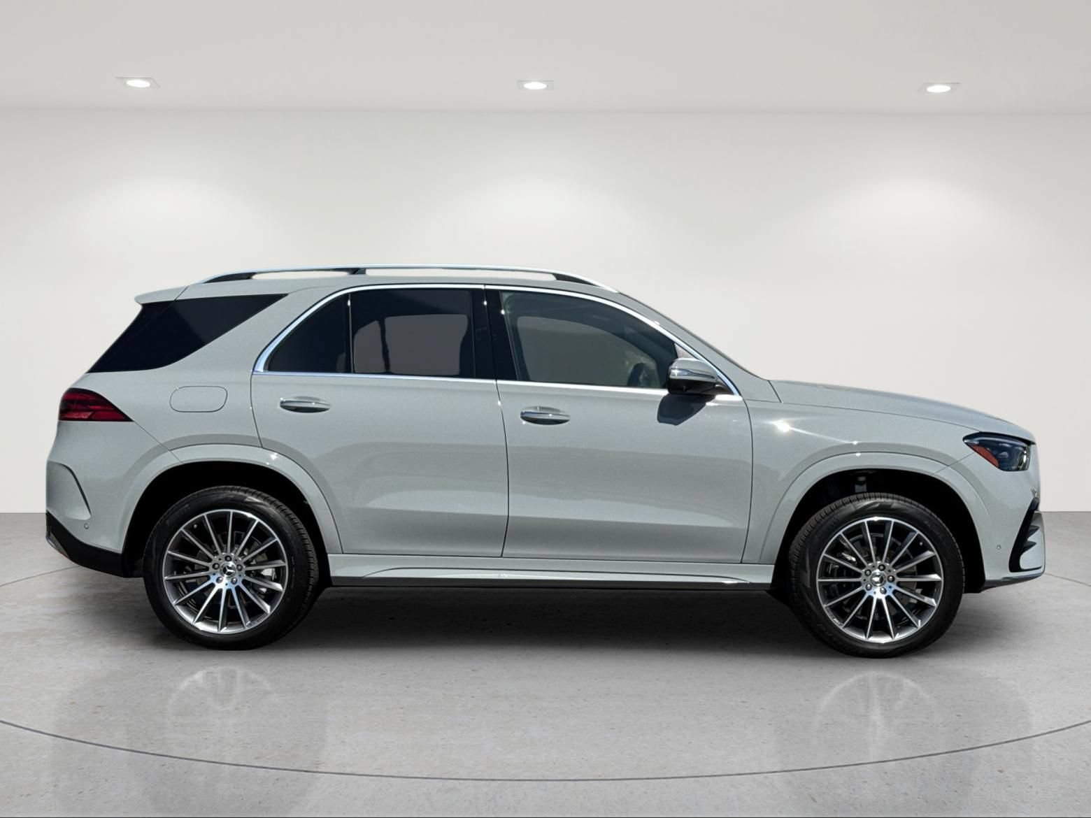 New 2026 Mercedes-Benz GLE 580 4MATIC image 6