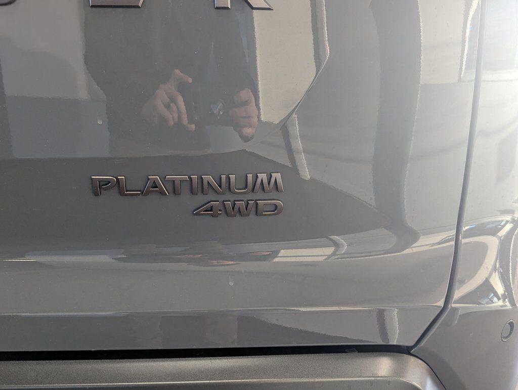 New 2026 Nissan Pathfinder Platinum AWD/4WD image 9