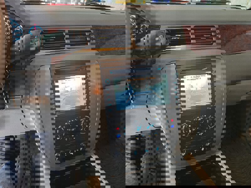 Used 2012 GMC Yukon XL SLT RWD image 25