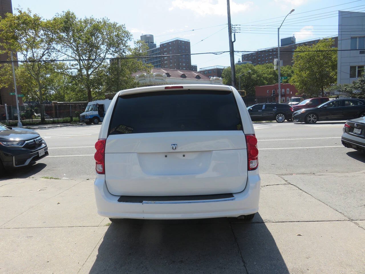Used 2013 RAM C/V Tradesman FWD image 11