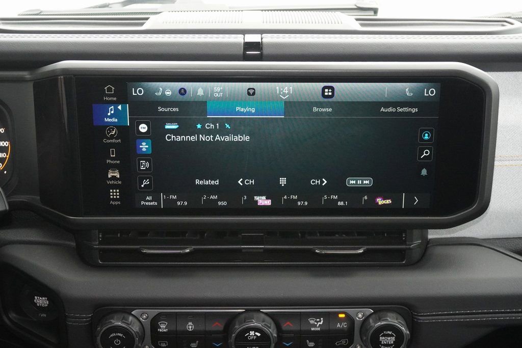 Used 2024 Jeep Wrangler Sahara image 12