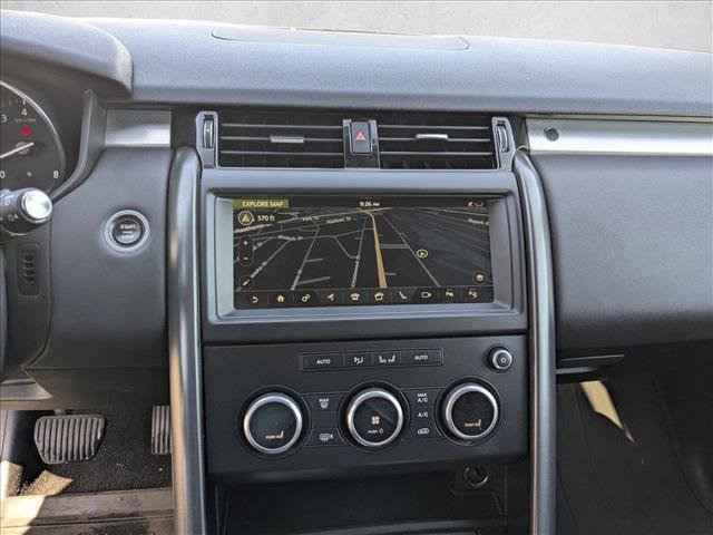 Used 2020 Land Rover Discovery Landmark AWD/4WD image 11